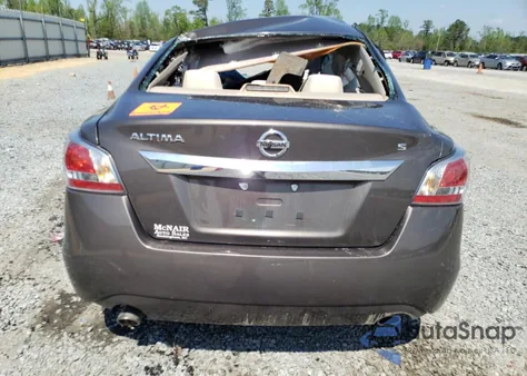 2014 Nissan Altima 2.5 z USA, uszkodzony, nr VIN 1N4AL3AP2EC278872